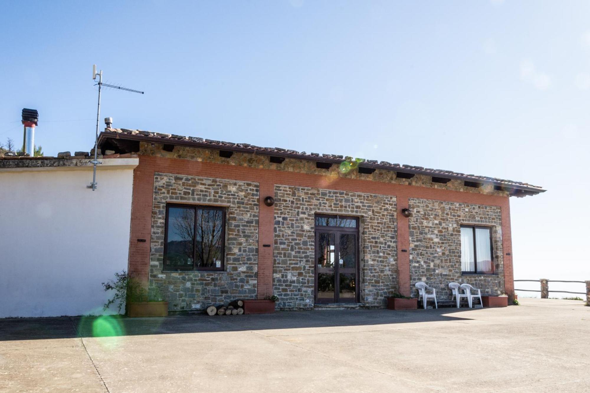 Agriturismo Pinelli Plataci Exteriör bild